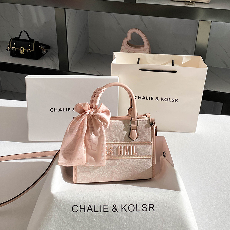 TB BHULAMTE Luxury Designer Handbag Large Capacity Printed Commuter Tote Bag 2026 New Embroidered Handheld Small Square Bag