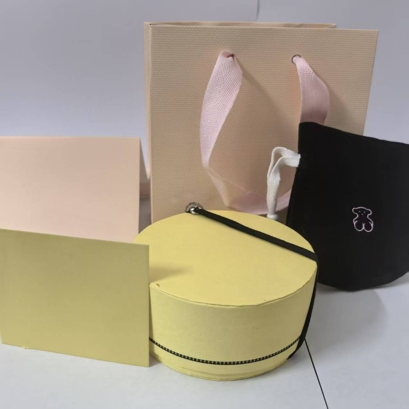 Luxury little bear classic designer jewelry box case with dust bag set light green pink ring bracelet necklace earrings gift boxes cases pouch bags