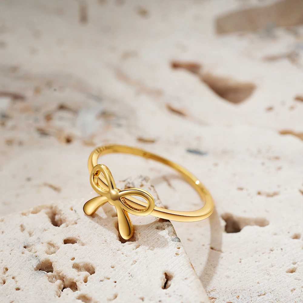 Dainty Gold Plated Bow Rings for Women Mother Daughter Friendship Ribbon Knot Ring Aesthetic Bowknot Wedding Bands Jewelry Gift M251215