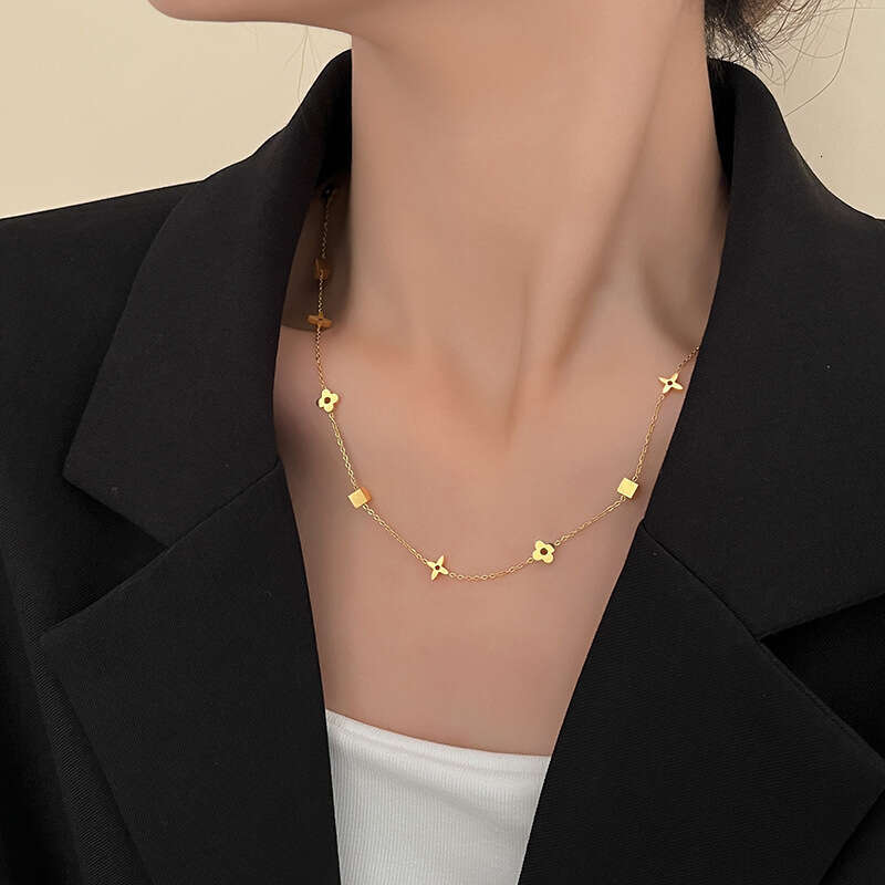 Necklace for Women Gold Titanium Steel Necklace New Light Luxury Niche Design Sense Accessory Collarbone Chain High-end Neck