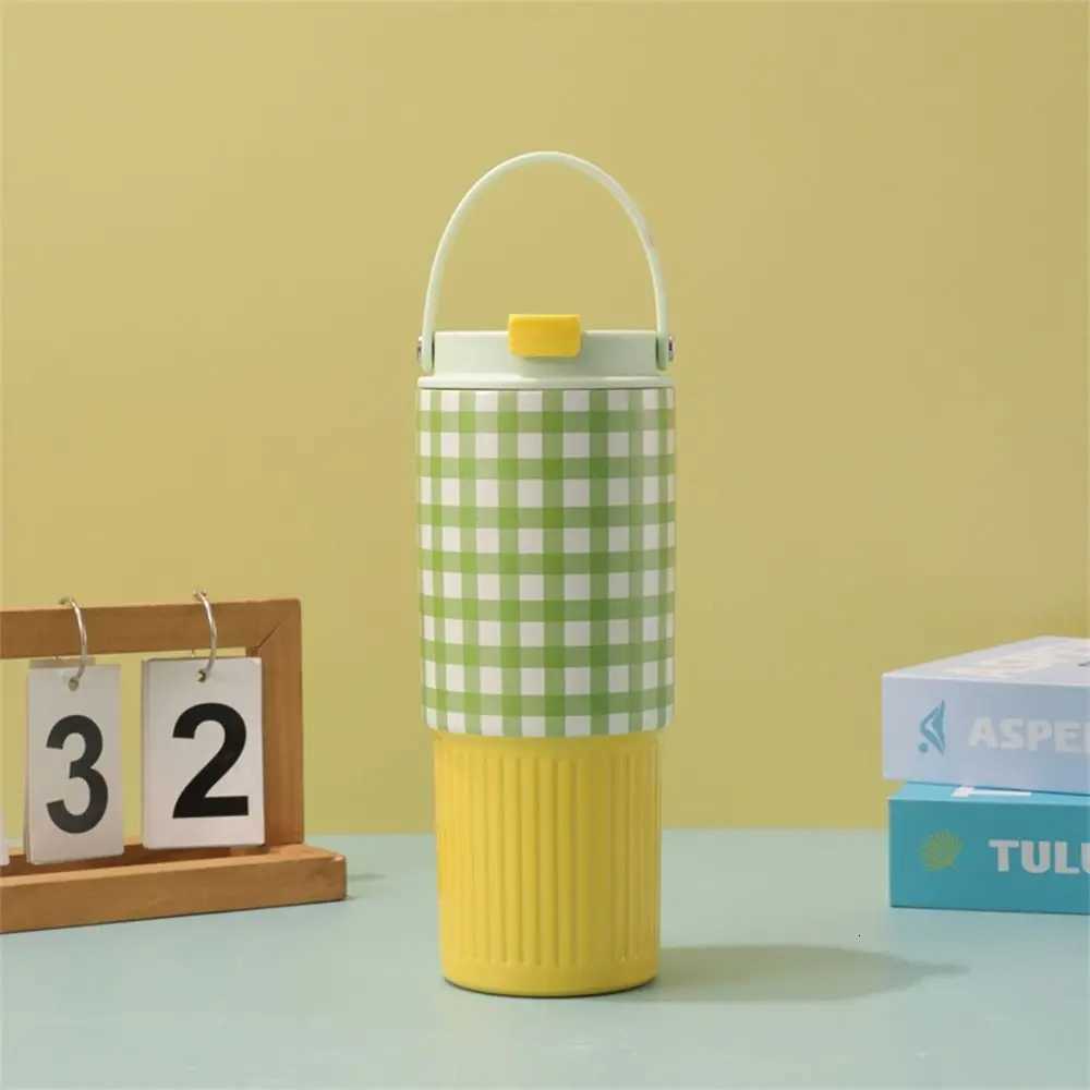 800ML Stainless Steel King Cup With Handheld Insulation Or Cooling Vacuum Straw Cups Bow Love Grid Print Insulated Cup H251215