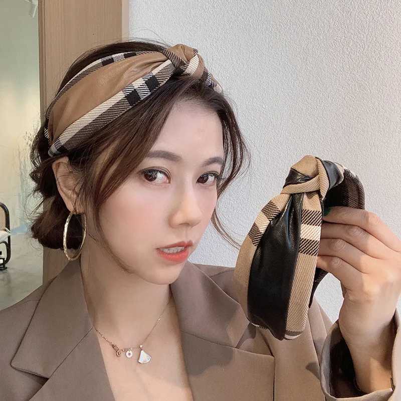 Stunning Wide Synthetic Leather Hairband Top Knotted Plaid Cloth Headband for Women Shopping Party Travel Headpiece AccessoriesXJ251215 - view 3