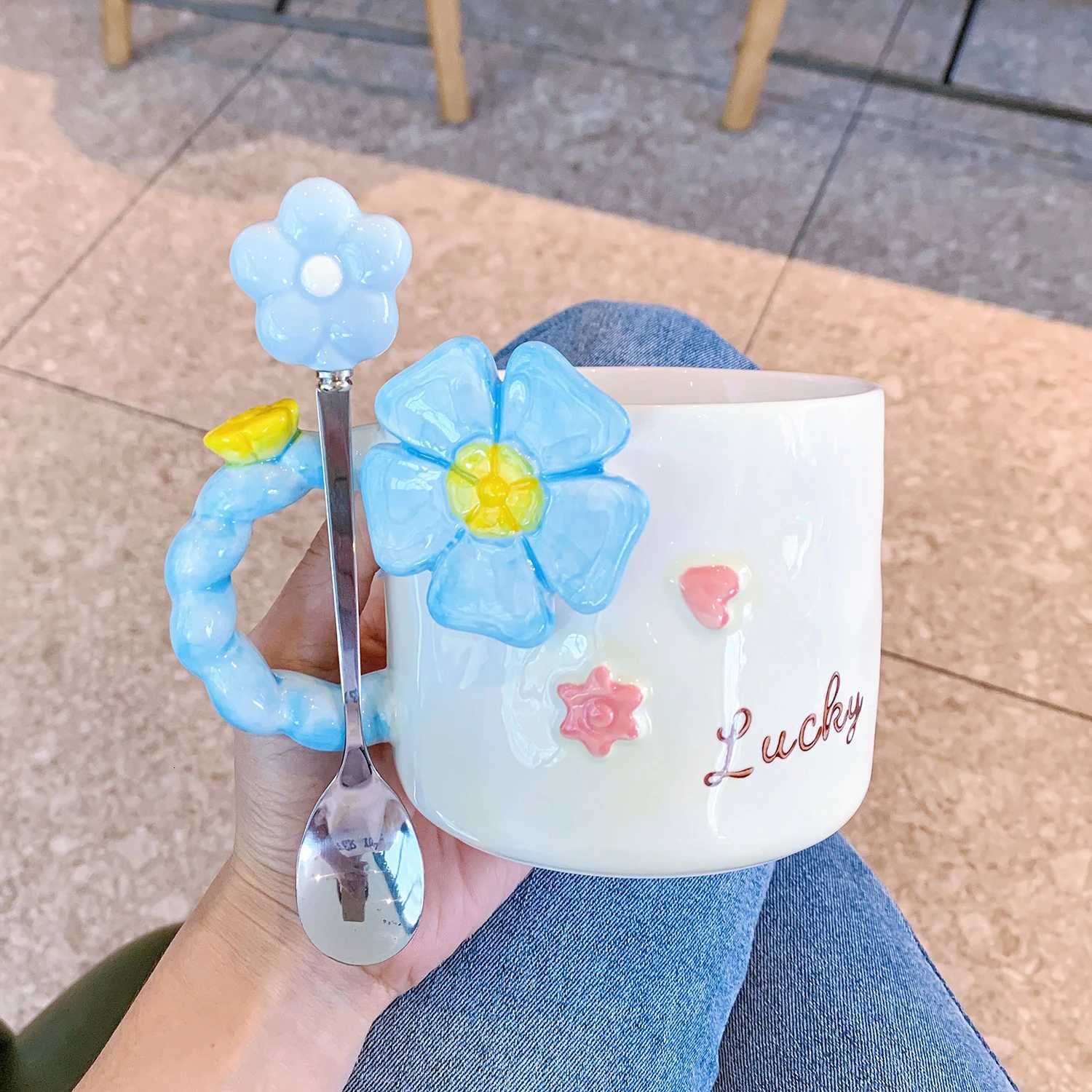 500ml Large Capacity Ceramic g With Spoon Hand Drawn Flower Pattern Blue Water Cup Cute Girl He Off Coffee g H251215