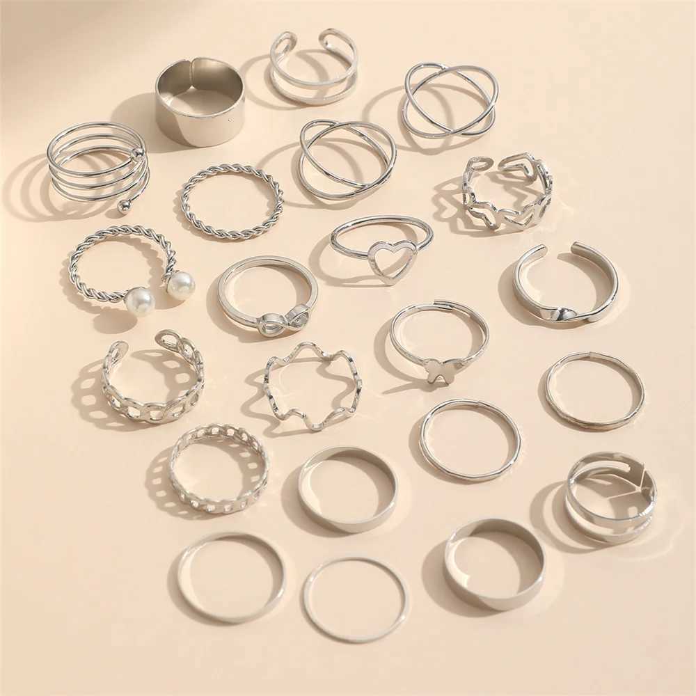 22Pcs/Set Fashion Imitation-Pearl Heart Cross Wave Butterfly Infinity Simple Metal Layered Geometric Hollow Ring For Woman M251215