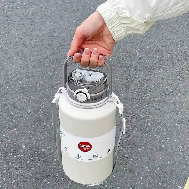 2L/ 6763oz Large Capacity Stainless Steel Insulated Tumbler with Handle Ice-Keeping and Thermal Straw Sports Water Bottle H251215