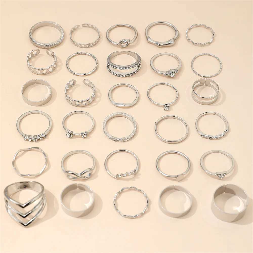 30 Pcs Geometric Infinite Fashionable Rhinestone Multi-joint Metal Rings Set For Birthday Party Christmas Gift For Girls Women M251215