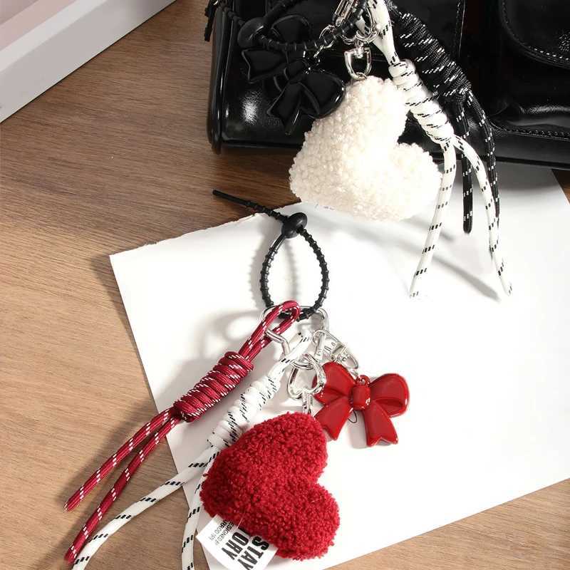 Fashion Lamb Wool love Plush Keychain Cute Heart Shaped Pendant Rope Chain Elegant Backpack Key Accessoriy M251215