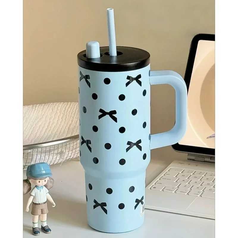 24oz Portability Tumbler with Handle Straw Lid Large Volume Stainless Steel Vacuum Insulated Cup Keep Cold Travel Mug H251215