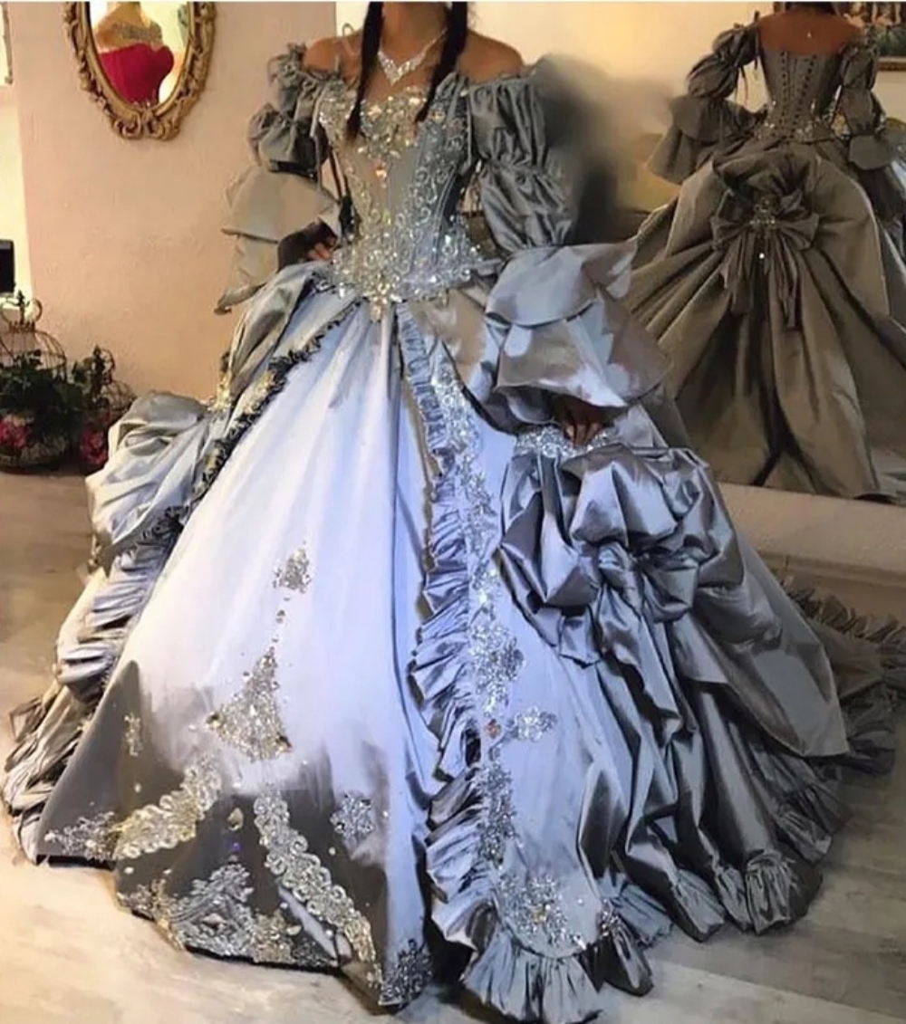 Vintage Victorian Ball Gown Quinceanera Dresses Lace Appliques Ruffles Ruched Off Shoulder Prom Sweet 16 Dress Vestidos 15 Anos Xv Princess Costume Lo
