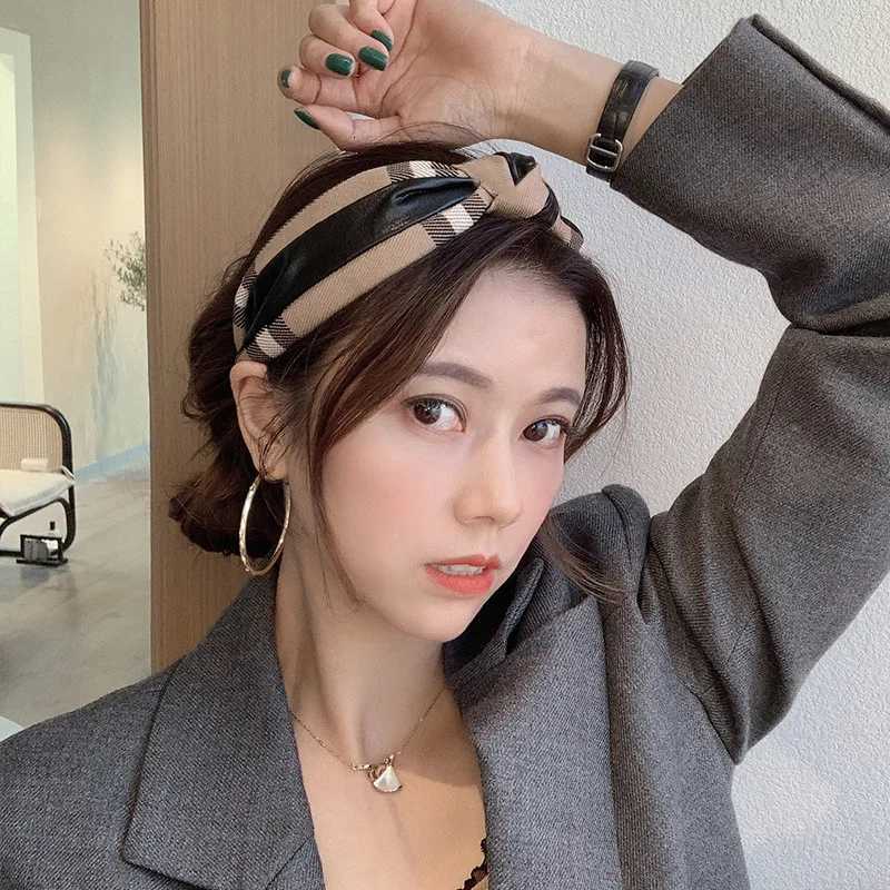 Stunning Wide Synthetic Leather Hairband Top Knotted Plaid Cloth Headband for Women Shopping Party Travel Headpiece AccessoriesXJ251215 - view 5