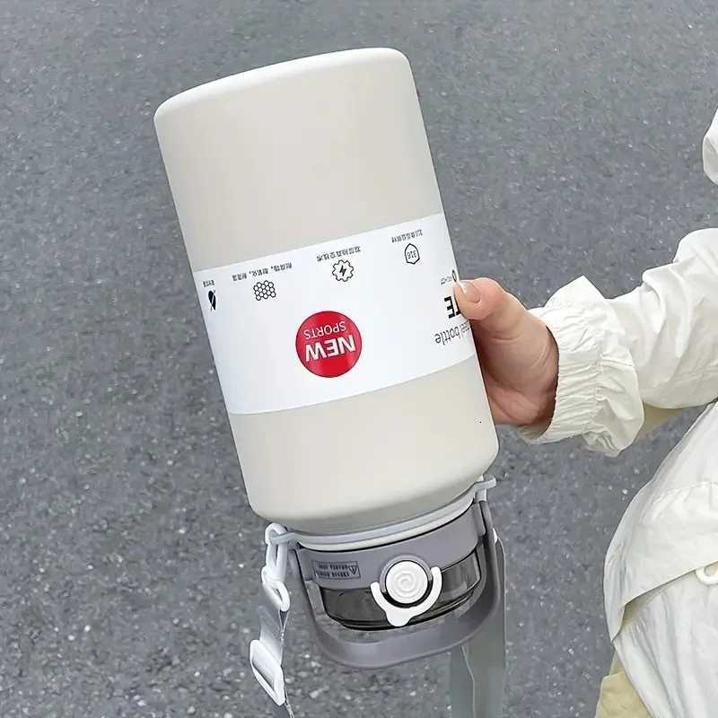 2L/ 6763oz Large Capacity Stainless Steel Insulated Tumbler with Handle Ice-Keeping and Thermal Straw Sports Water Bottle H251215