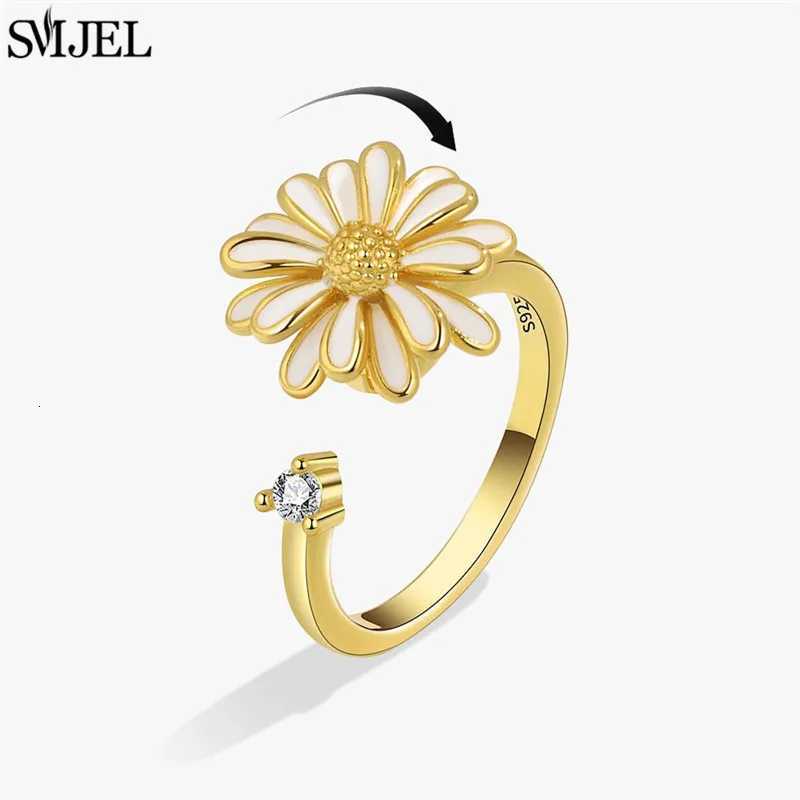 Ethnic Fashion Daisy Flower Anxiety Ring Adjustable Women Girls Worry Stress Relief Jewelry Spinning Fidget Rings Party Gifts M251215