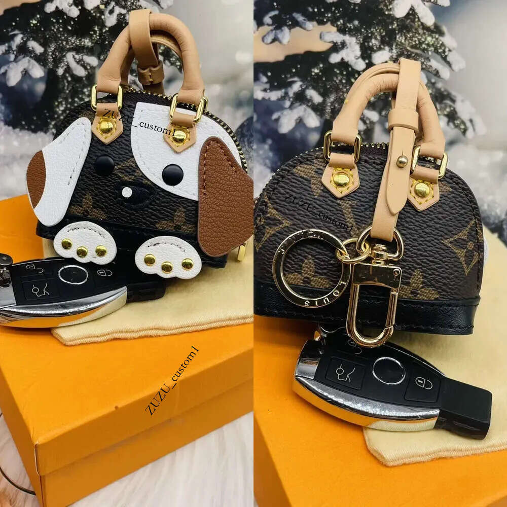 Creativity Presbyopia Car Keychain Coin Purse Pendant Charm Jewelry Keyring Holder Leather Flower Grid Designer Metal Key Chain