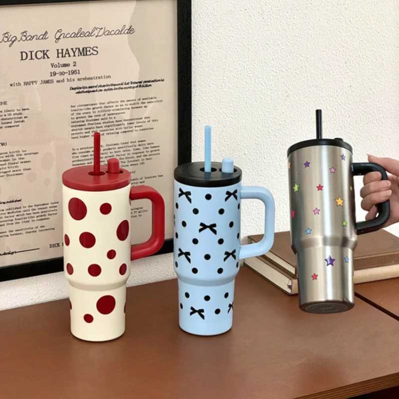 24oz Portability Tumbler with Handle Straw Lid Large Volume Stainless Steel Vacuum Insulated Cup Keep Cold Travel Mug H251215