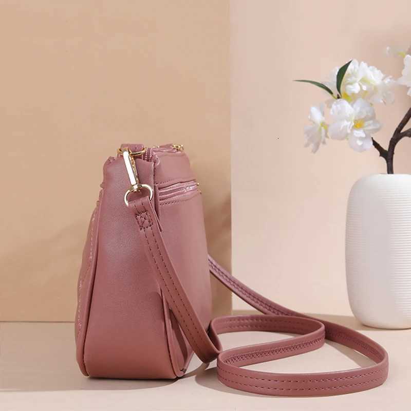 PU Leather Crossbody Bags Zipper New Fashion Shoulder Bag for Women Large Capacity Embroidery Thread Small Purse and HandbagsT251215