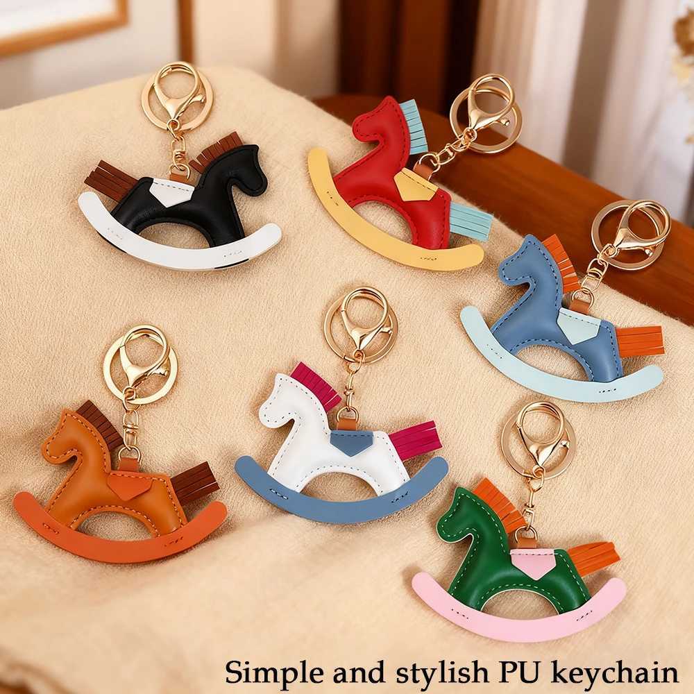 Creative PU Leather Keychain - Trojan Carousel Rocking Horse Pendant for Bag Key Decoration M251215
