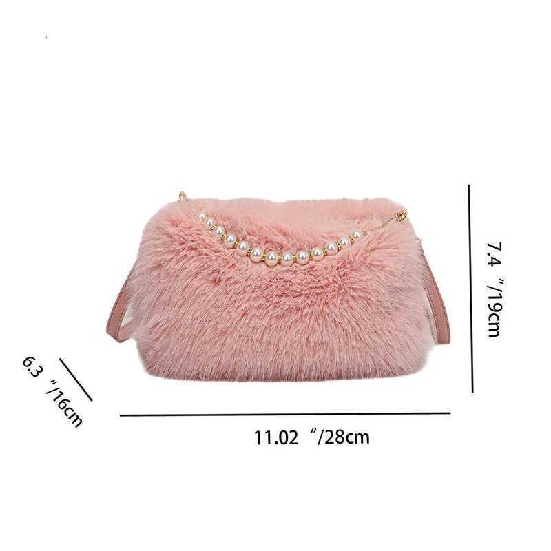 Plush Women Crossbody Purse with Chain Fluffy Versatile Shoulder Bag Faux Fur Fashion Underarm Bag Ladies Winter Furry HandbagT251215
