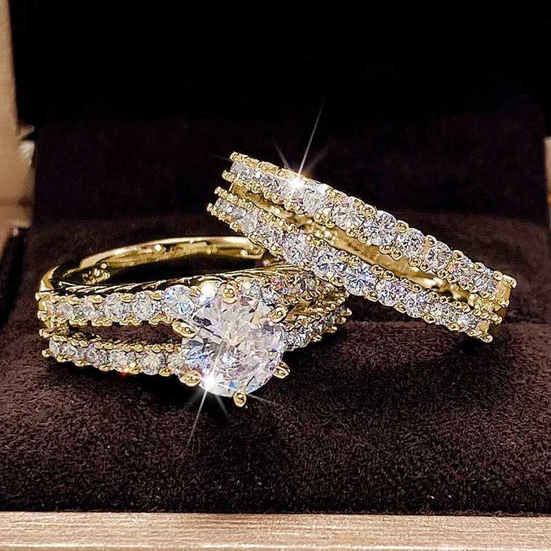 Huitan Trendy Hollow Set Rings Full Bling Iced Out CZ Stone Luxury Women Wedding Engagement Rings 2Pcs Set Jewelry Drop Shipping M251215