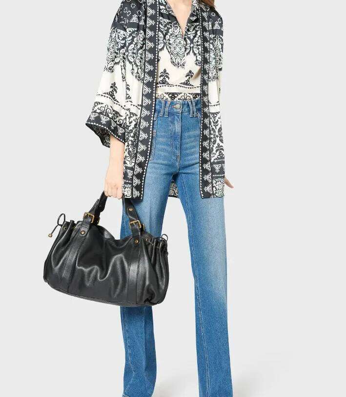 Ladies' 24H Handbag Both Timeless And Casual, Black Fashionable Tote Bag