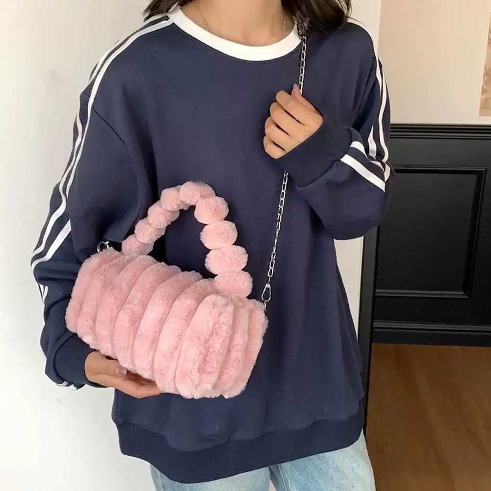 2026 New Fashion Temperament Handbag Winter Simple Fashion Crossbody Womens Bag Large Capacity Plush Commuting Shoulder BagT251215