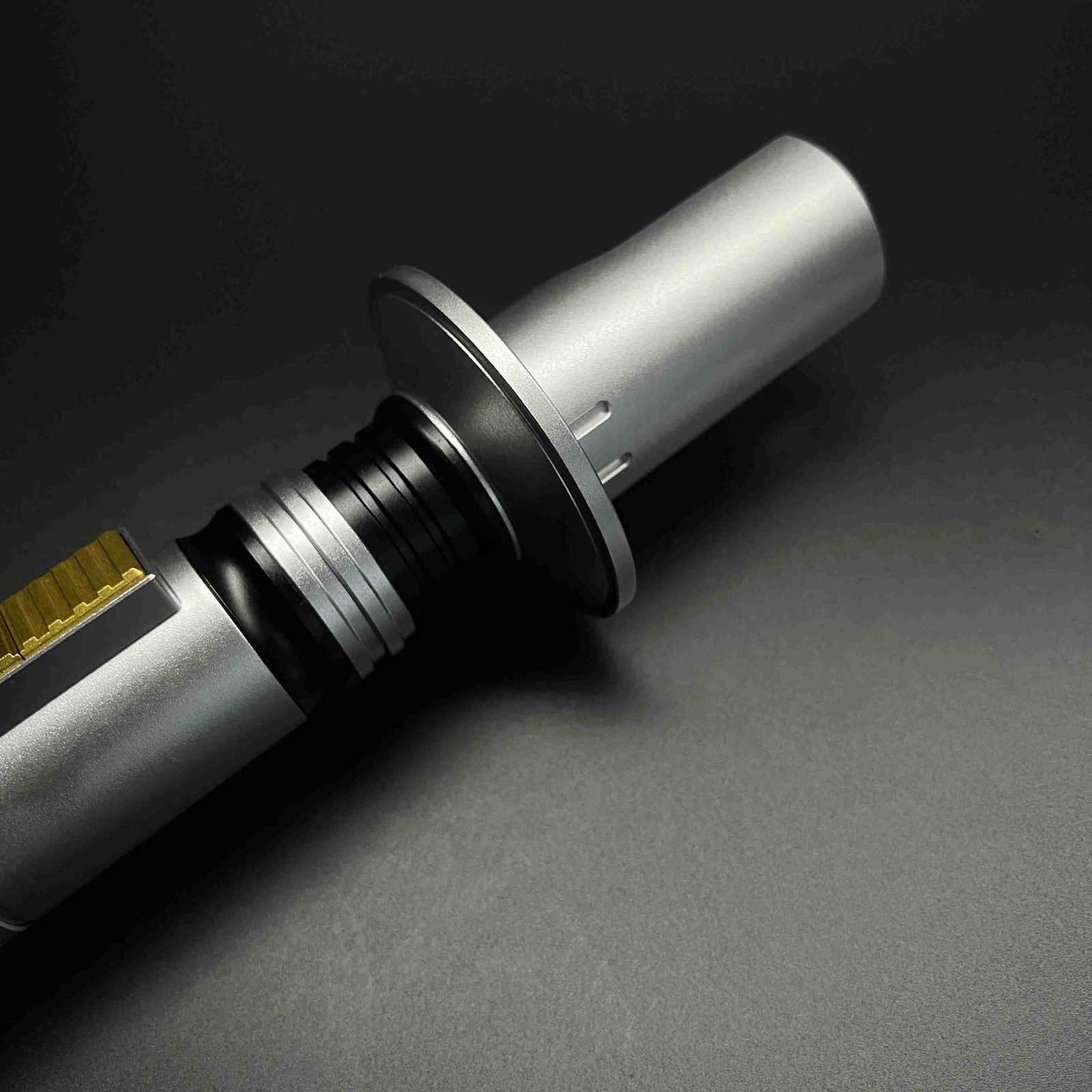 Disney Ezra Kestis Lightsaber Neopixel Proffie v 22 Sensitive Smooth Swing Metal Heavy Dueling RGB Pixel Toys Cosplay Game Movie Prop H251215