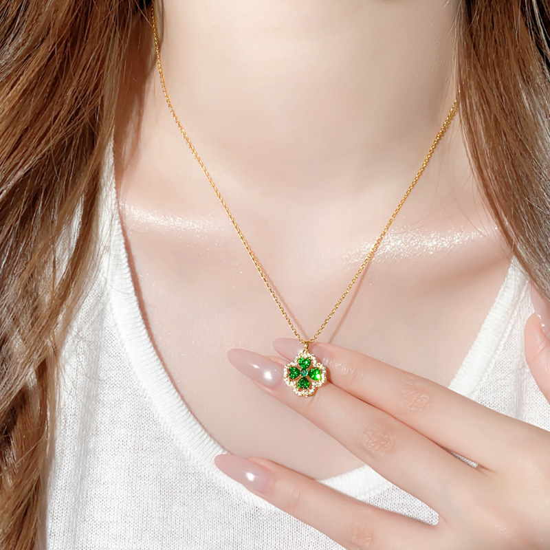 Designer Necklace Zircon Luxury Jewelry Clover Colorful High-end Unique Retro Simple Exquisite Versatile Pendant Sweater Chain Lock Bone Chain