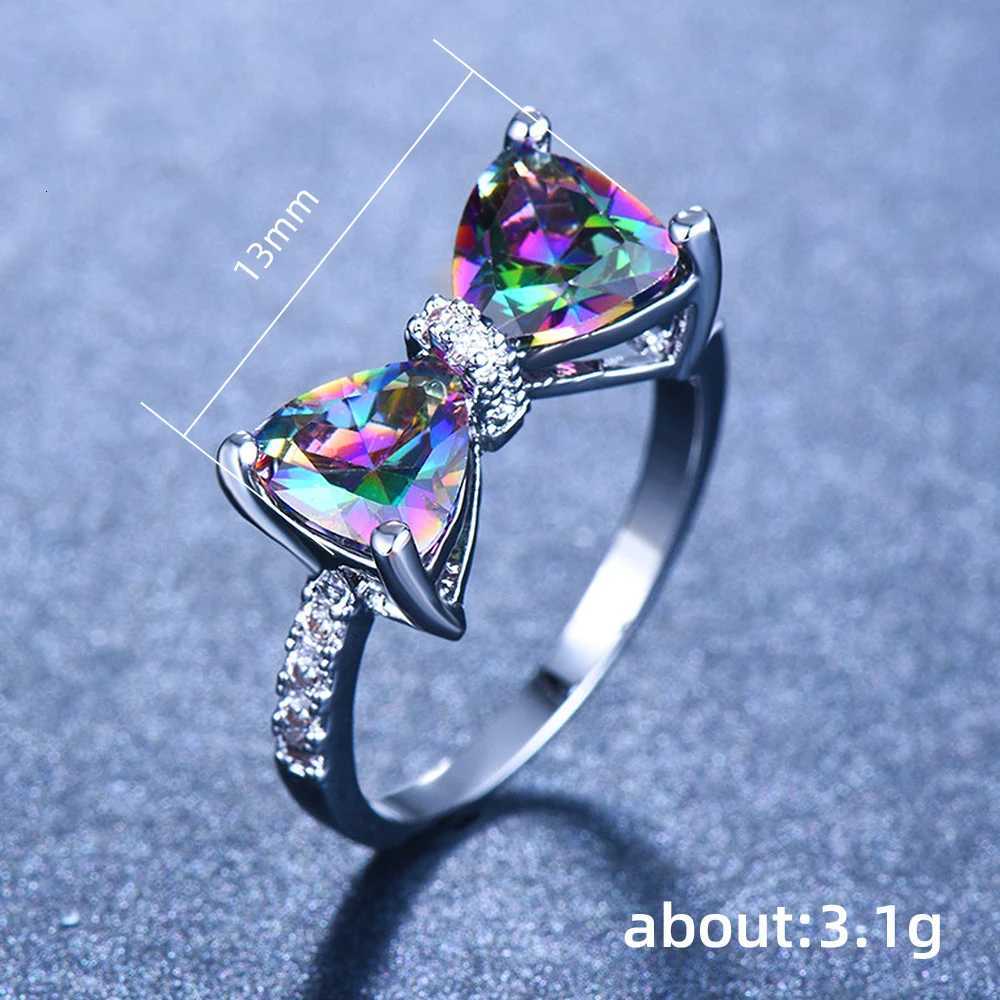 Huitan Personality Multi-colored CZ Bow Rings for Women Fancy Bride Wedding Ceremony Party Finger-ring Nice Gift Fashion Jewelry M251215