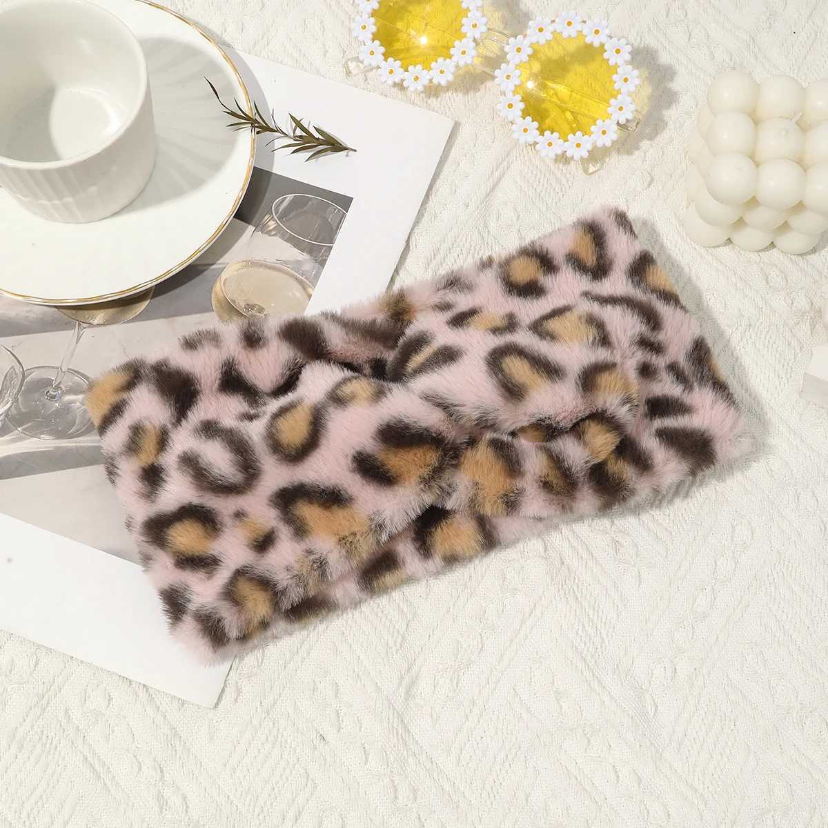 1pc Autumn Winter Plush Headband For Women Elastic Leopard Print Hair Bands Turban Girls Hair Accessories Headwear HairbandsXJ251215 - view 6
