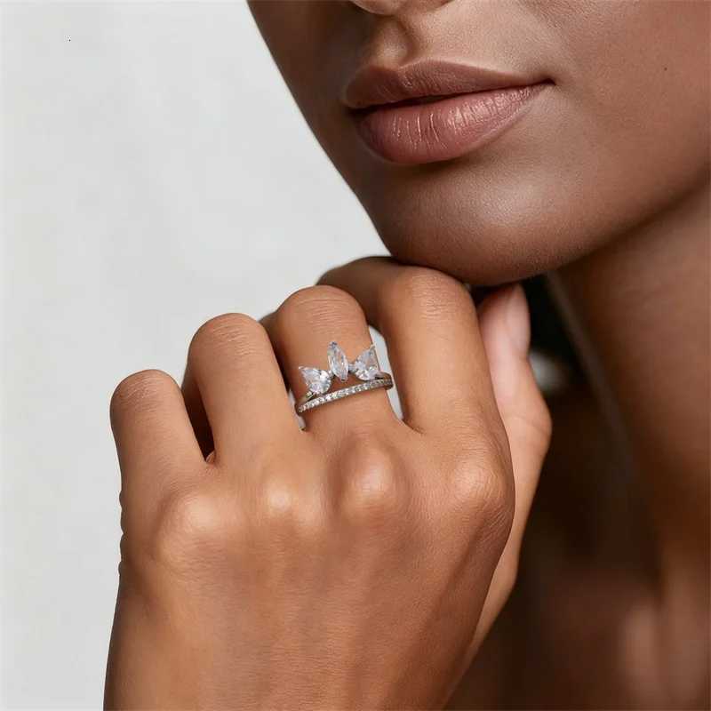 High Quality 925 Sterling Silver Sparkling Square Diamond Heart-Shaped Pav Ring Exquisite Party Gifts For Friends M251215