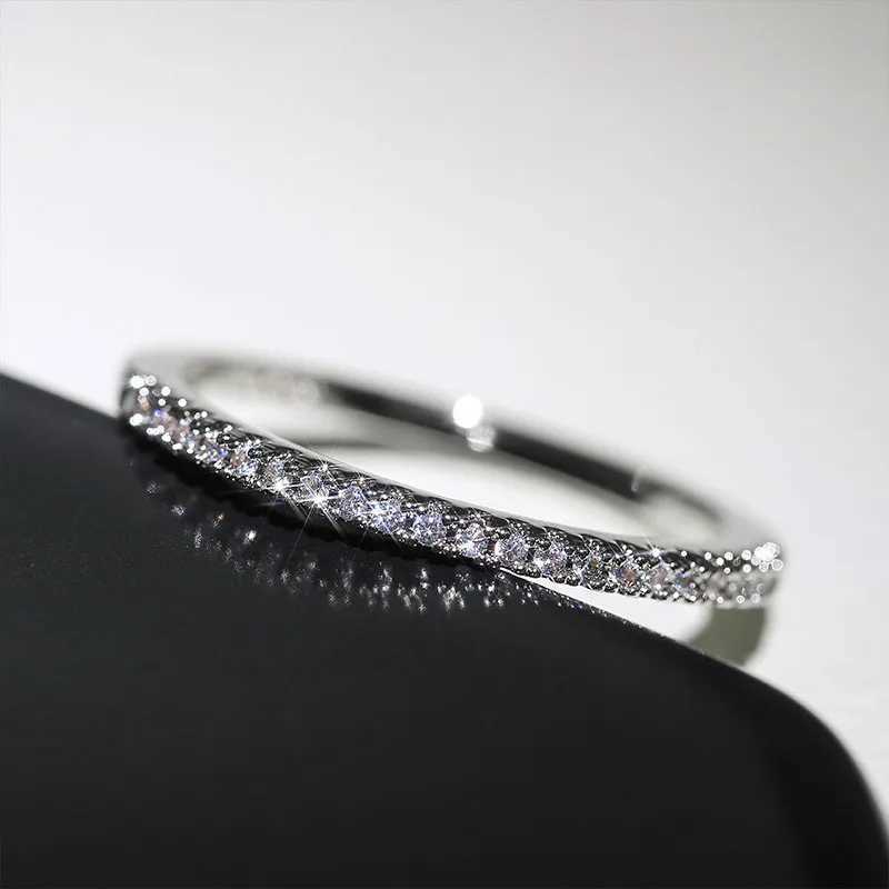 925 Sterling Silver Thin Rings for Women Wedding Brilliant Cubic Zircon High Quality Versatile Female Finger Ring Jewelry M251215