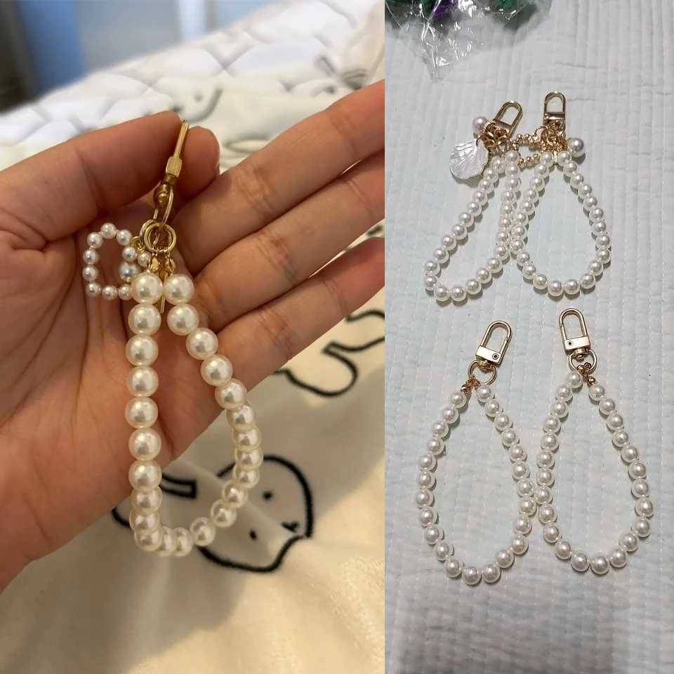 UILZ 2PCS Cute Shell Heart Bow Imitation Pearl Beads Chain Pendant Phone Keychain Imitation Pearl Bag Key Chain M251215