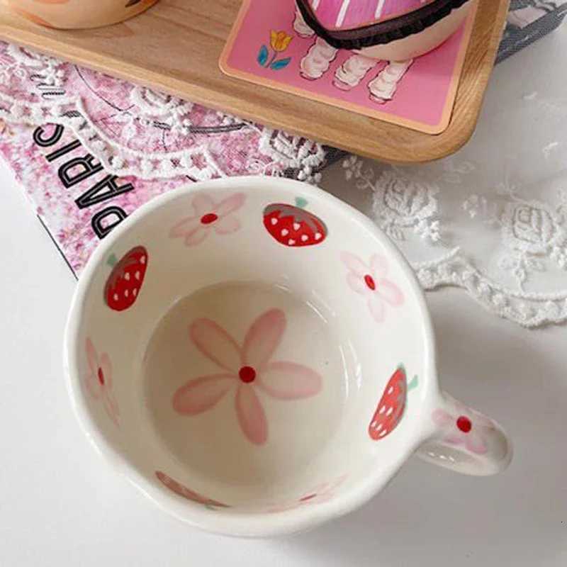Hand Painted Strawberry g Hand-pinch Ceramic Sakura Cup Cute Little Flower resso Coffee Milk Cups Gift For Kids Girls H251215