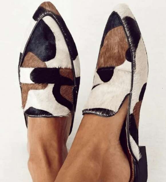 Women's Print Pointed-Toe Slip-On Low-Cut Flats Rubber Sole Spring With Cow Pattern Cow, Wide Width Available Plus Size, Easy-Care For Farm, Casu