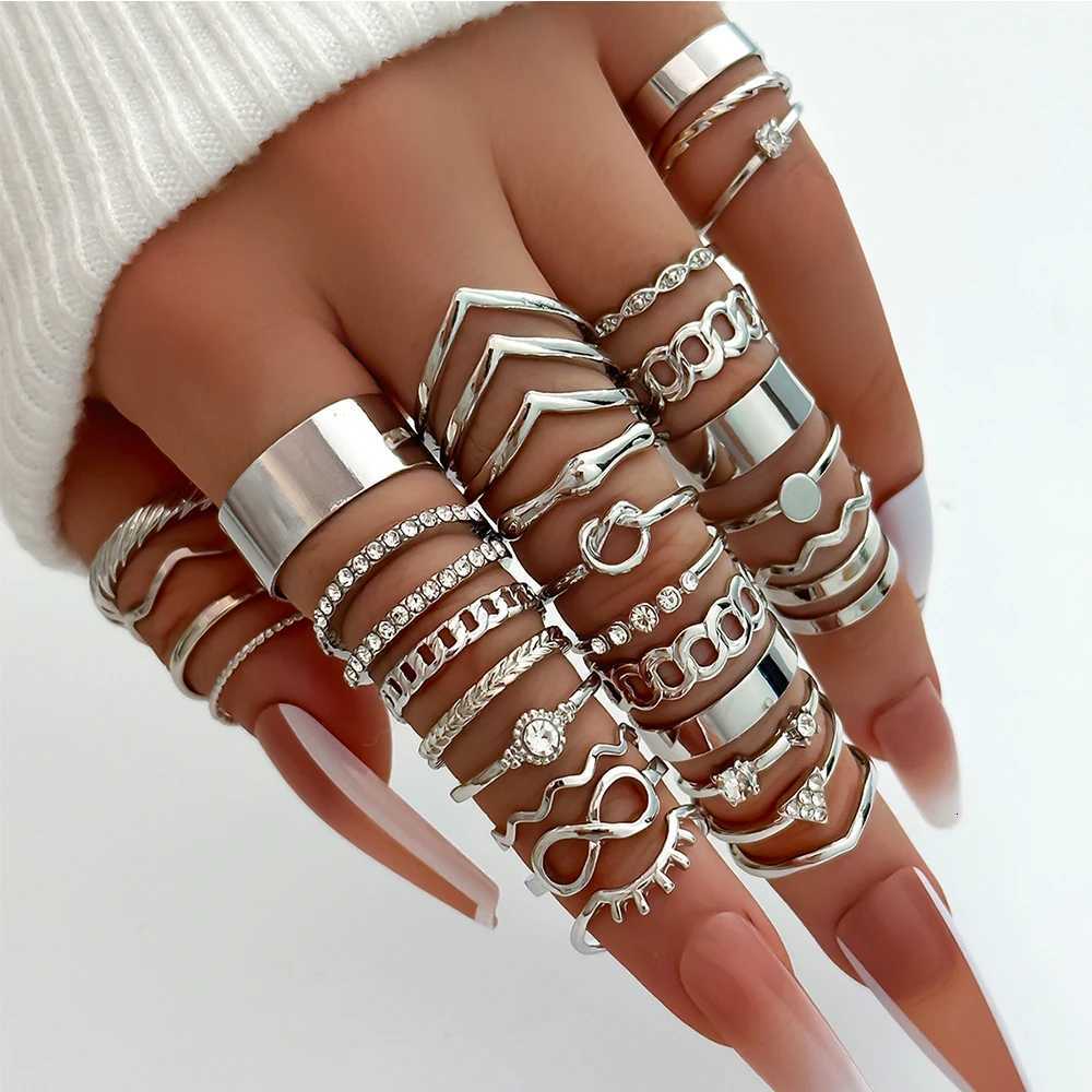 30 Pcs Geometric Infinite Fashionable Rhinestone Multi-joint Metal Rings Set For Birthday Party Christmas Gift For Girls Women M251215