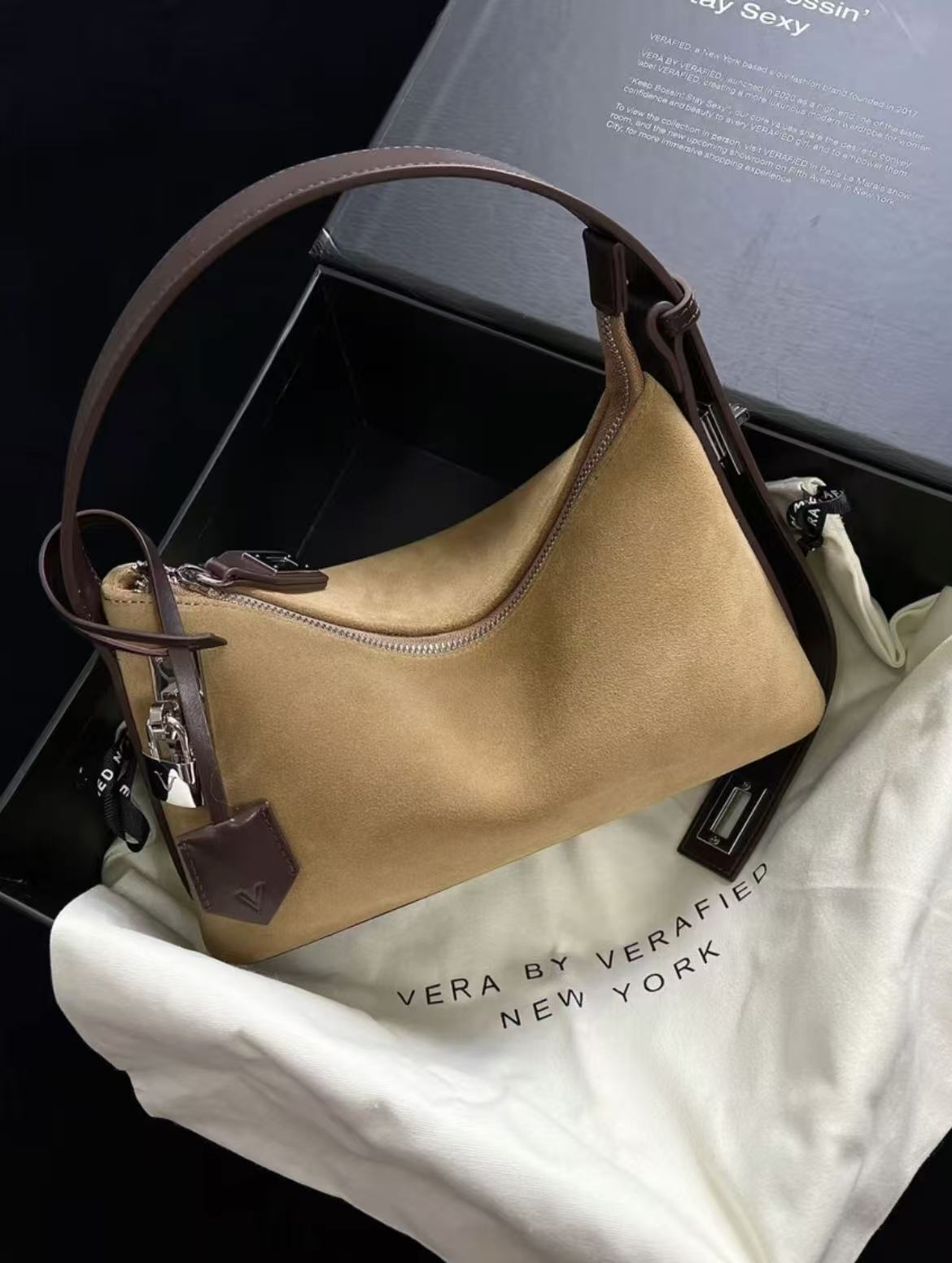 2025 Designer bag shoulder bag ladies bag high quality tote bag Fashion Verafy Light Light luxury retro hobo bag bc