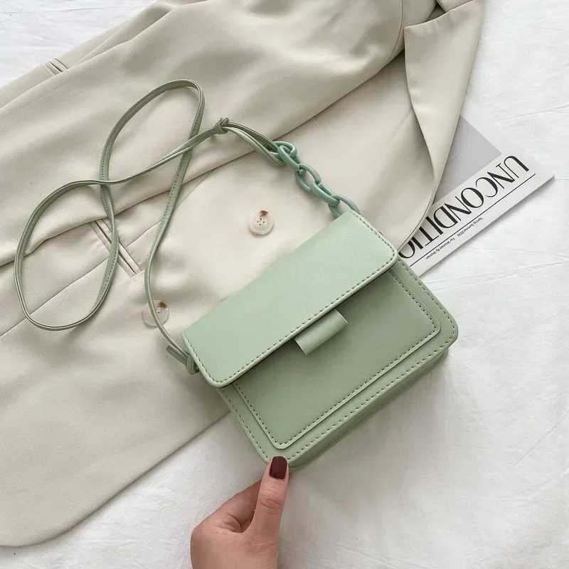 Fashion Brand Womens Small Crossbody Bag Lightweight PU Leather Messenger Bag Flap Handbag Purse Summer Travel Bag for FemaleT251215