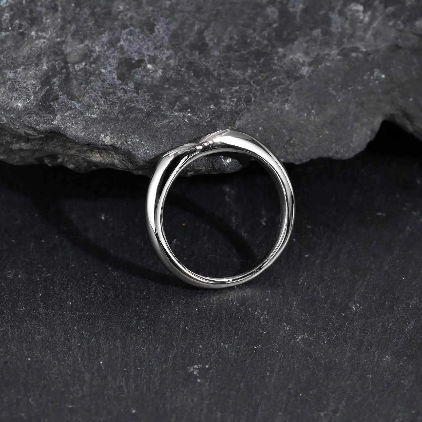 Vnox Sliver Plated Stainless Steel Ring for Men Flower Pattern Elliptical Surface 492mm Rings Minimalist Ring Fashion Gifts M251215