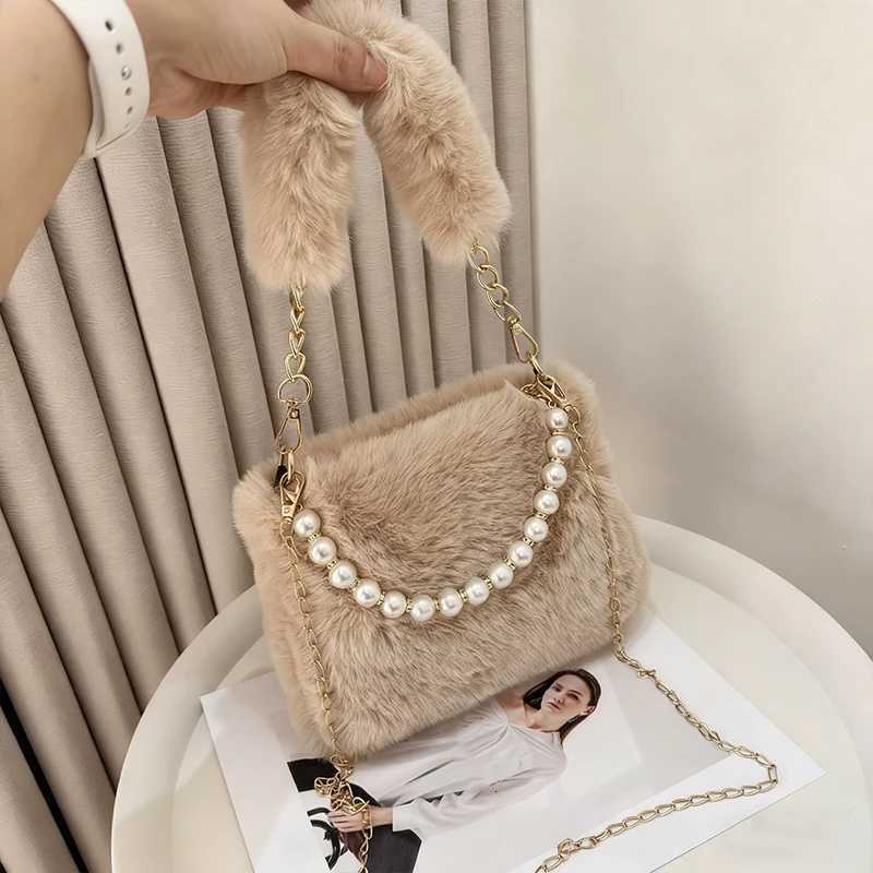 Fashionable Pearl Rabbit Fur Handbag Womens Crossbody Bag Chain Design Winter Small Versatile Shoulder BagT251215