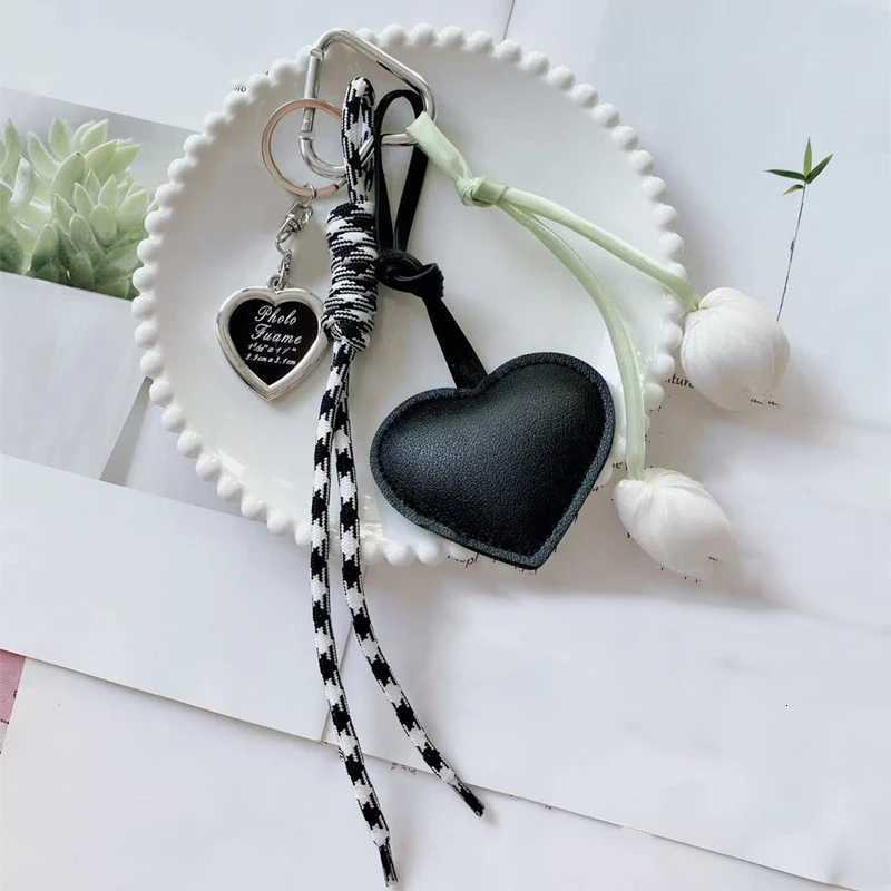 Fashion Charm Tassel Love Heart Pendant Handmade Creative Tulip Flower Bow Keyring Cute Bowknot Keychain Bag M251215