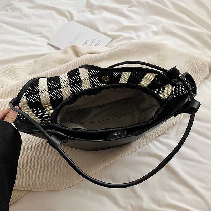 Oversize Storage Shopping Bag For Women 2024 Summer Straw Beach Bag Large Capacity Basket Shopper Bag Designer Striped Handbag Z251215