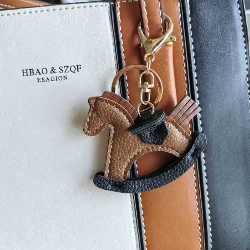 Women Charms Bag Pendant PU Leather KeyChain Cartoon Pony Horses Keyring Cute Animal Ornament Accessories Gift M251215