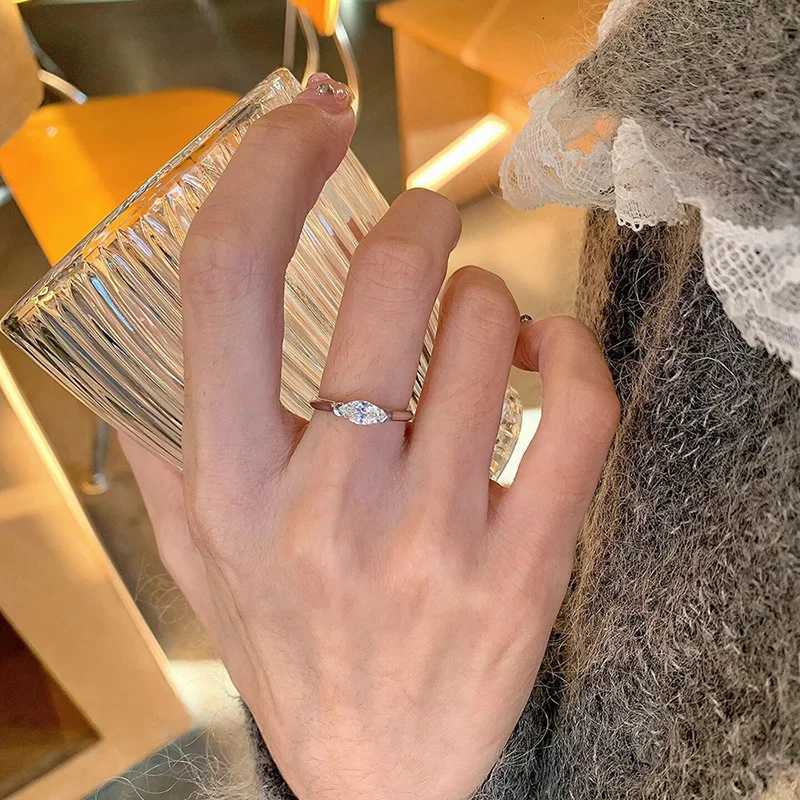 TFGLBU New 1CT Marquise Moissanite Ring for Women Proposal Wedding Diamond Band for Women 925 Sterling Silver Crown Single Ring M251215