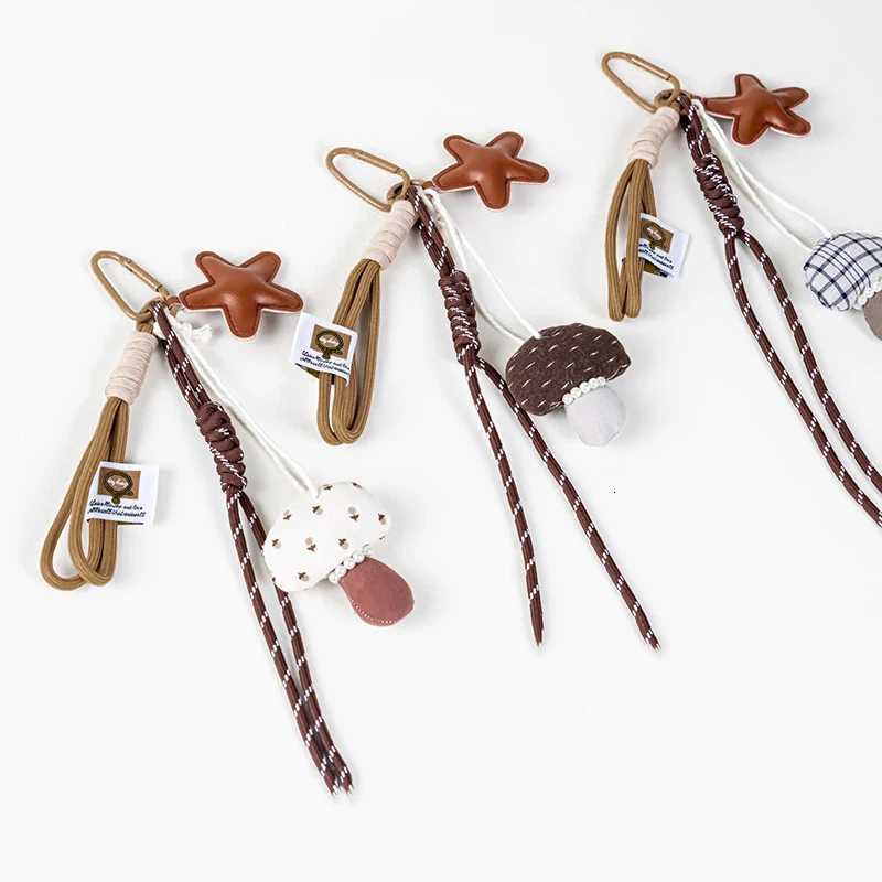 Maillard Style Star Mushroom Keychain Pendant Beautiful Hanging Rope Bag Decoration Super Cute And Fashionable Accessory M251215