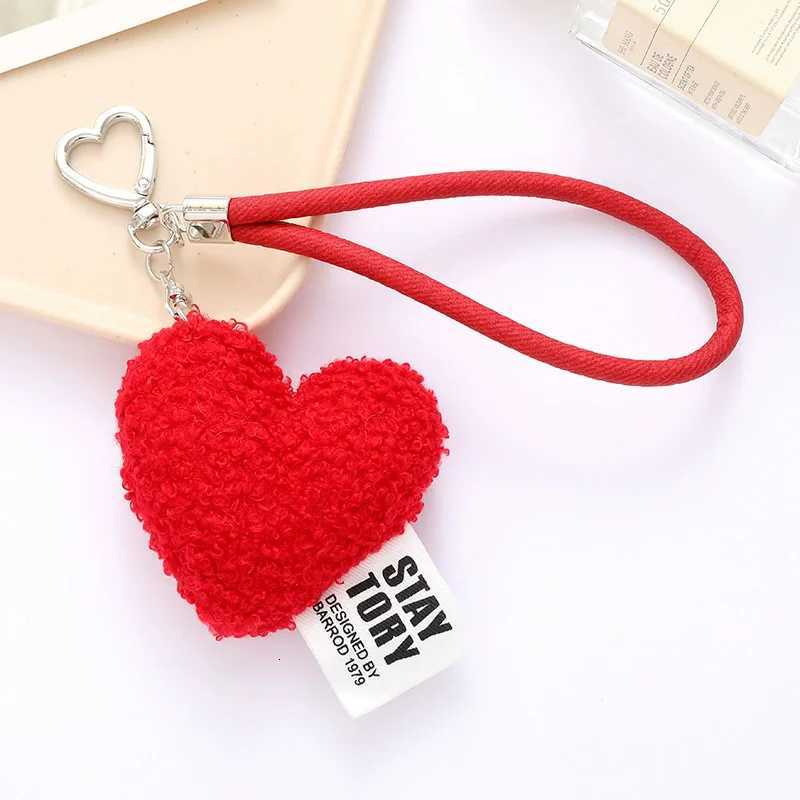 Simple Fur Love Design Key Chain Jewelry for Women Bags Pendant Hanging Key Ring Accessories Colored Heart Keychain M251215