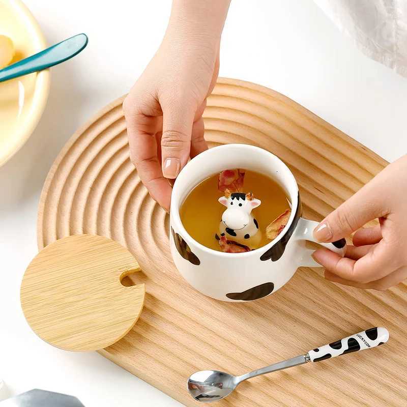 Cute Ceramic Coffee g Tea Cup Hidden 3D Cow With Spoon Lid Stuff Funny Cool Christmas Birthday Novelty Wen Girls Kids Gifts H251215