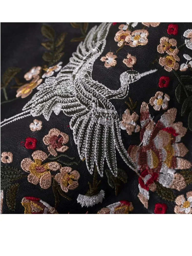 Women Patchwork Leather Jackets Flower Embroidery Rivets Short Section Pu Small Casual Motorcycle Coats 251205