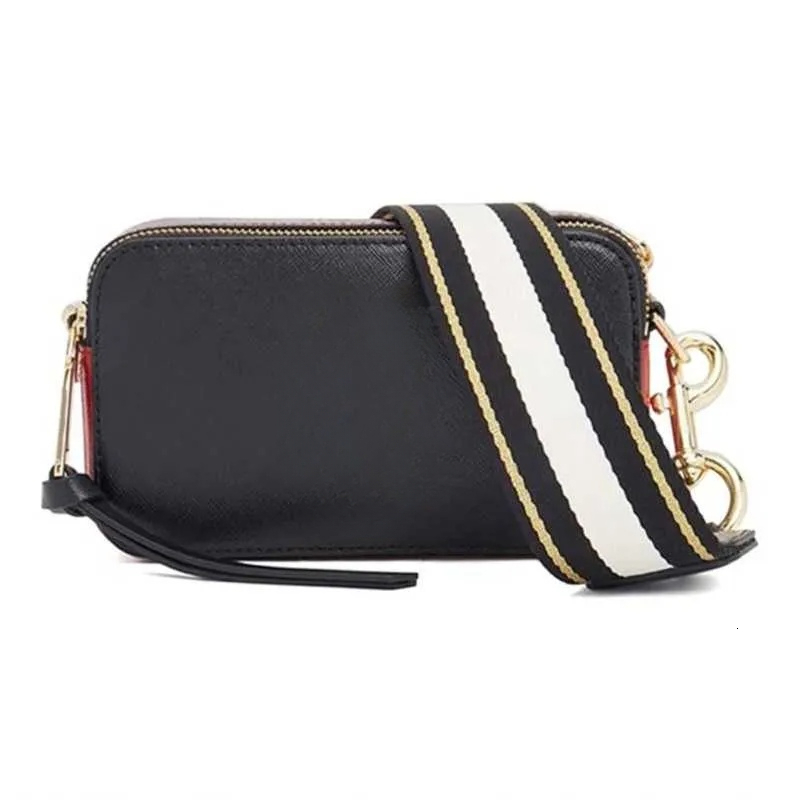 Designer Snapshot Bag Women Black Snapshot Camera Fashion Shoulder Daily Practical Cross Body Italic Flash Strap Purse High Texture Mini Mark Bag High quality