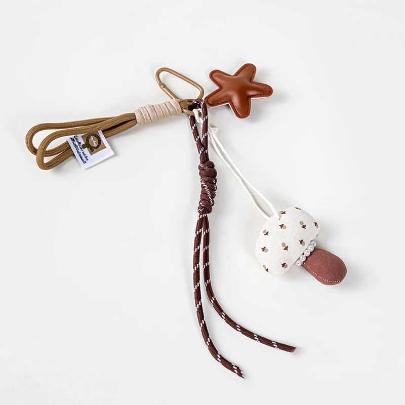 Maillard Style Star Mushroom Keychain Pendant Beautiful Hanging Rope Bag Decoration Super Cute And Fashionable Accessory M251215