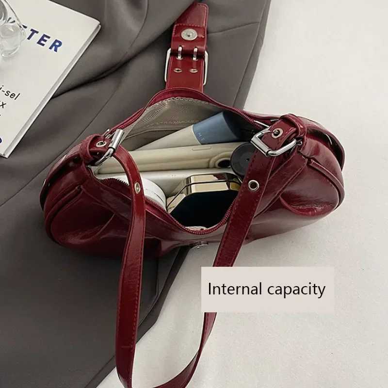 Y2K Satchels Spicy Shoulder Bags For Women Vintage Burgundy Ladies Underarm Bags Large Capacity Shopper Totes Hobo Bag HandbagsT251215