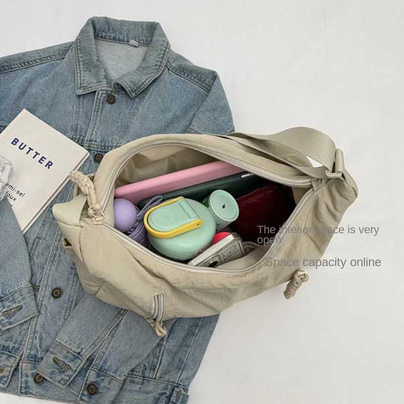 Summer Women Solid Color Shoulder Bag Fashion Lightweight Versatile Travel Crossbody Bag Commuter Nylon Large Capacity Hobo BagT251215